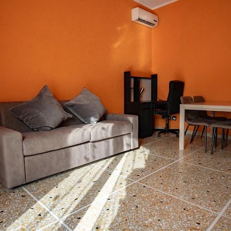 Domus Tuscolana Apartment โรม ภายนอก รูปภาพ